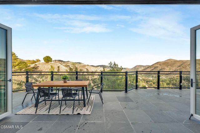 54 Saddlebow Road, Bell Canyon, CA 91307