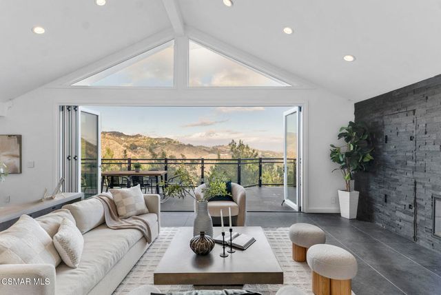 54 Saddlebow Road, Bell Canyon, CA 91307