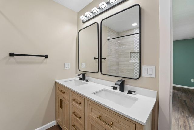 37 Wymer Drive SW, Reynoldsburg, OH 43068