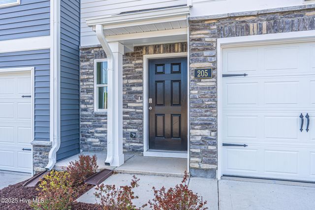 205 Maddox Drive, Aberdeen, NC 28315