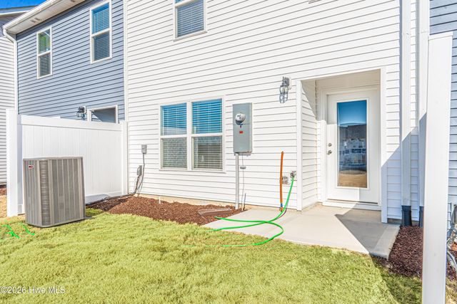 205 Maddox Drive, Aberdeen, NC 28315