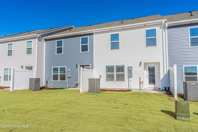 205 Maddox Drive, Aberdeen, NC 28315
