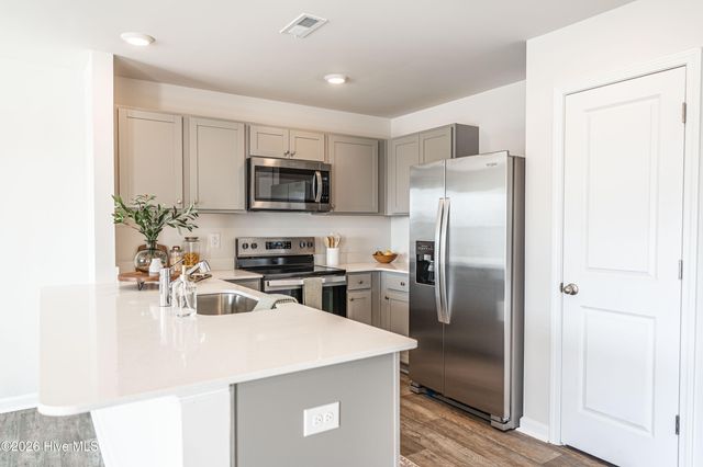 205 Maddox Drive, Aberdeen, NC 28315