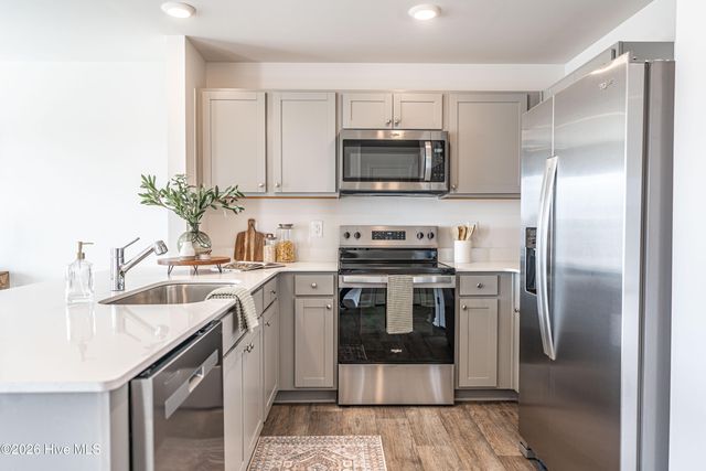 205 Maddox Drive, Aberdeen, NC 28315