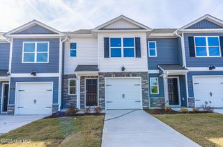 205 Maddox Drive, Aberdeen, NC 28315