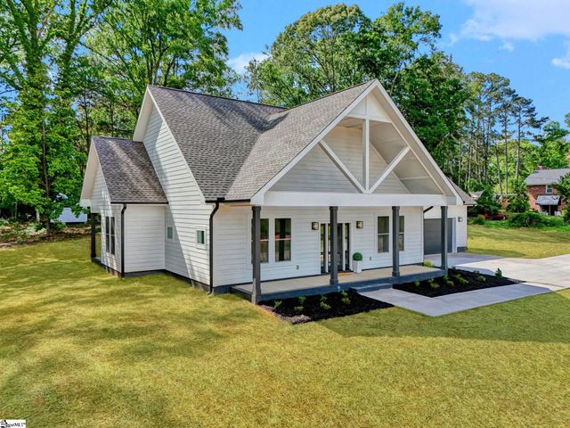 208 Pinehaven Street, Laurens, SC 29360