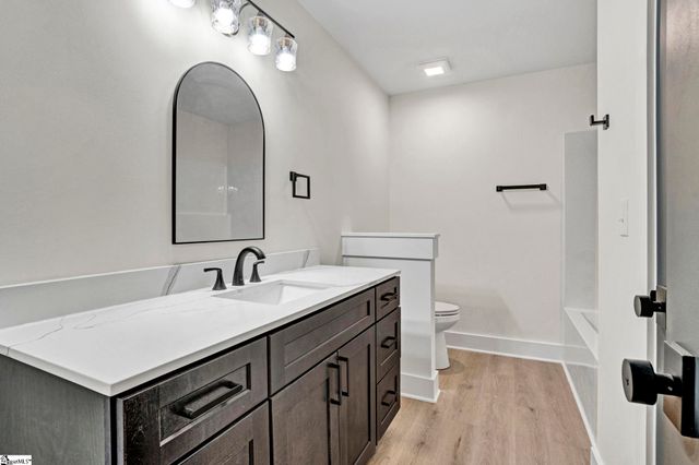 208 Pinehaven Street, Laurens, SC 29360