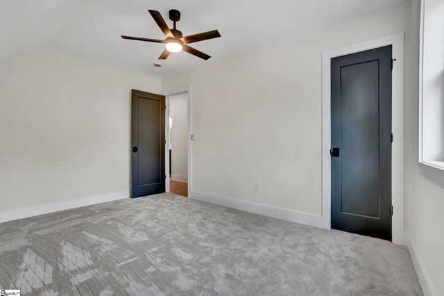 208 Pinehaven Street, Laurens, SC 29360