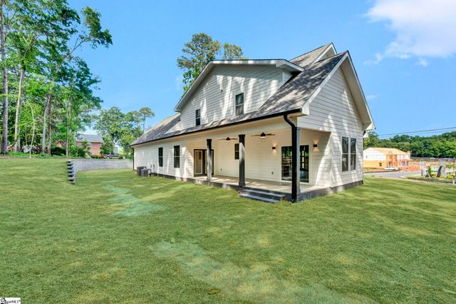208 Pinehaven Street, Laurens, SC 29360