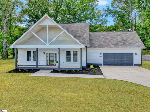208 Pinehaven Street, Laurens, SC 29360