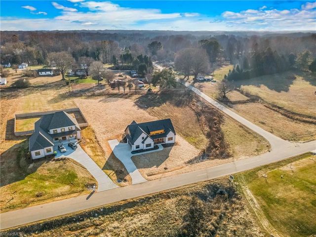 3714 Beroth Circle, Pfafftown, NC 27040