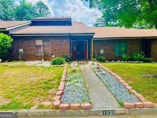 1520 STONELEIGH Circle, Stone Mountain, GA 30088