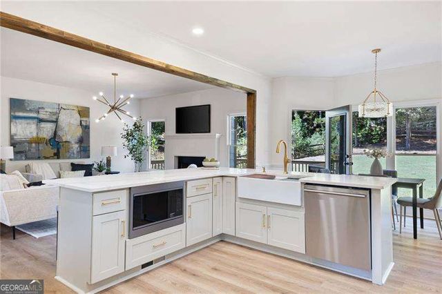 2065 Fairway Crossing Drive, Woodstock, GA 30188