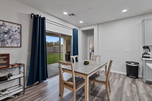 1524 E GARY Way, Phoenix, AZ 85042