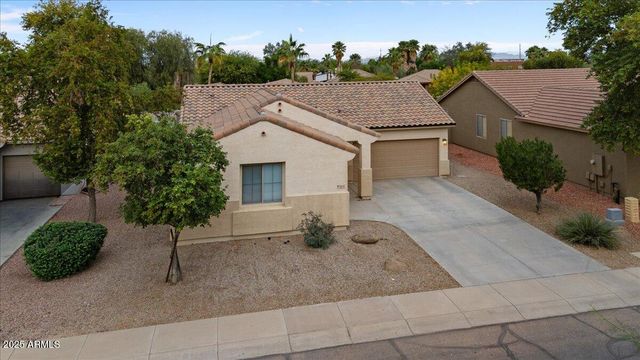 1524 E GARY Way, Phoenix, AZ 85042