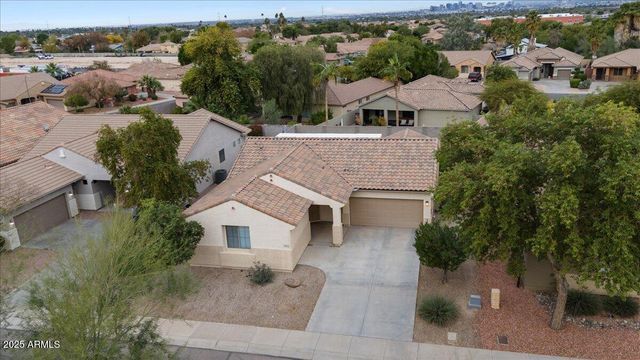 1524 E GARY Way, Phoenix, AZ 85042