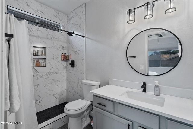 1524 E GARY Way, Phoenix, AZ 85042