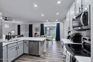 1524 E GARY Way, Phoenix, AZ 85042