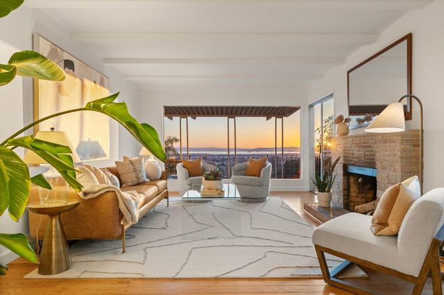 3363 Kiwanis St, Oakland, CA 94602