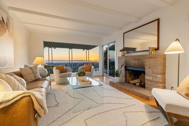 3363 Kiwanis St, Oakland, CA 94602