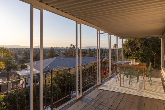 3363 Kiwanis St, Oakland, CA 94602