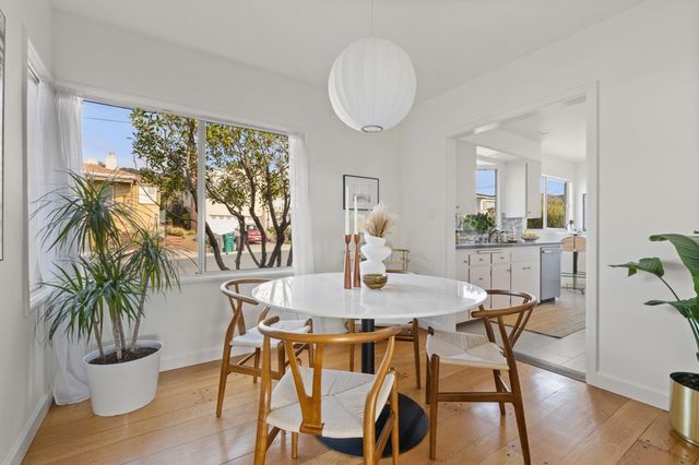 3363 Kiwanis St, Oakland, CA 94602