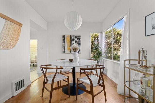 3363 Kiwanis St, Oakland, CA 94602