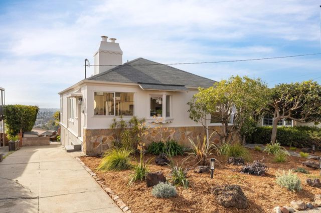 3363 Kiwanis St, Oakland, CA 94602