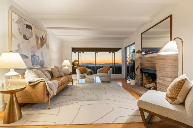 3363 Kiwanis St, Oakland, CA 94602