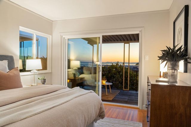 3363 Kiwanis St, Oakland, CA 94602