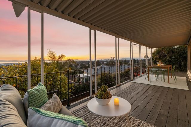 3363 Kiwanis St, Oakland, CA 94602