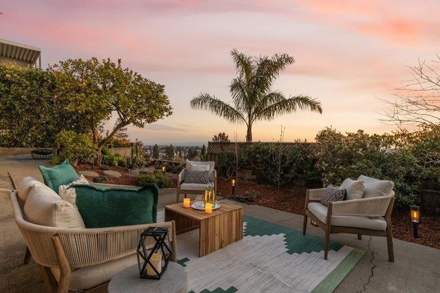 3363 Kiwanis St, Oakland, CA 94602