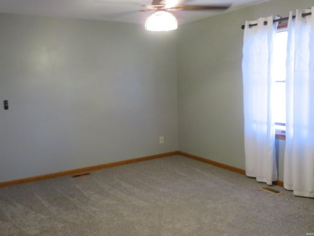 8214 Kingswood Court, Evansville, IN 47715