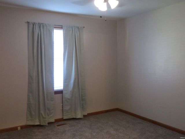 8214 Kingswood Court, Evansville, IN 47715