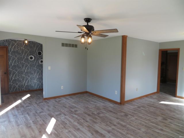 8214 Kingswood Court, Evansville, IN 47715