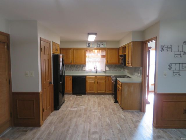 8214 Kingswood Court, Evansville, IN 47715