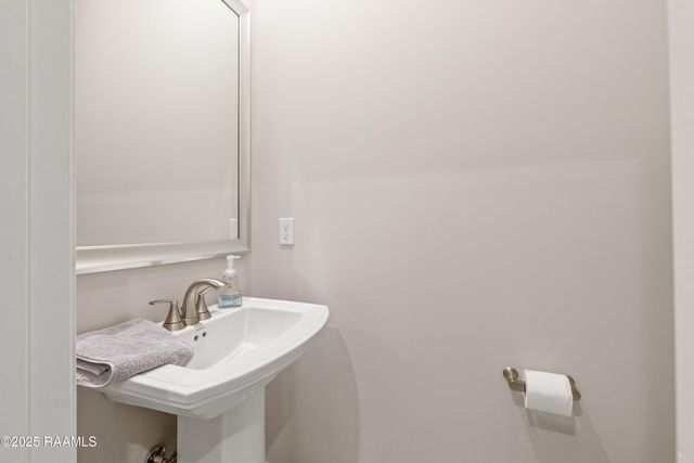 211 Harton Road, Youngsville, LA 70592