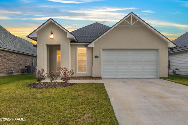 211 Harton Road, Youngsville, LA 70592