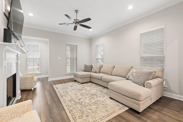 211 Harton Road, Youngsville, LA 70592