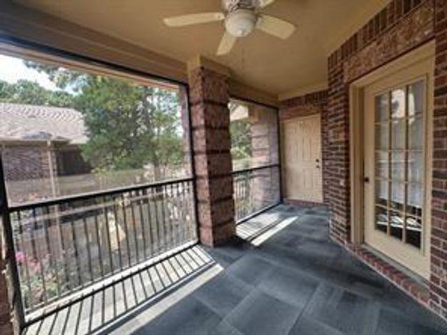 2803 Kings Crossing Drive 303, Houston, TX 77345