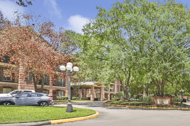 2803 Kings Crossing Drive 303, Houston, TX 77345