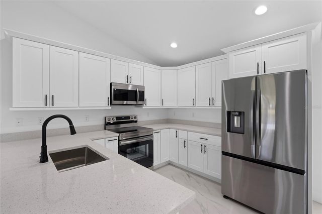 17932 NW 288TH STREET, Okeechobee, FL 34972