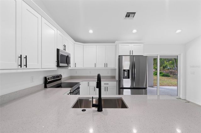 17932 NW 288TH STREET, Okeechobee, FL 34972