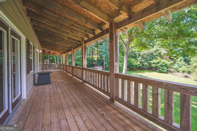 495 Dockery Lane, Mineral Bluff, GA 30559