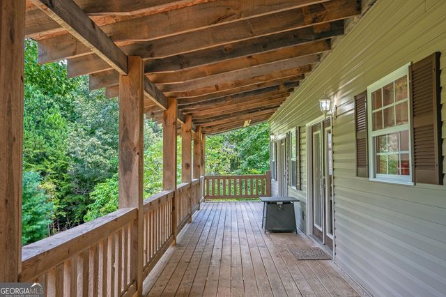 495 Dockery Lane, Mineral Bluff, GA 30559