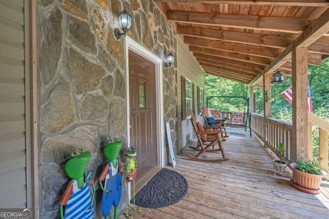 495 Dockery Lane, Mineral Bluff, GA 30559