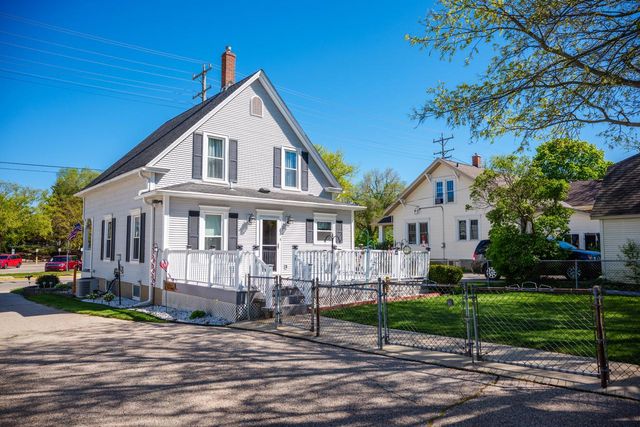 233 Kendall STREET, Burlington, WI 53105