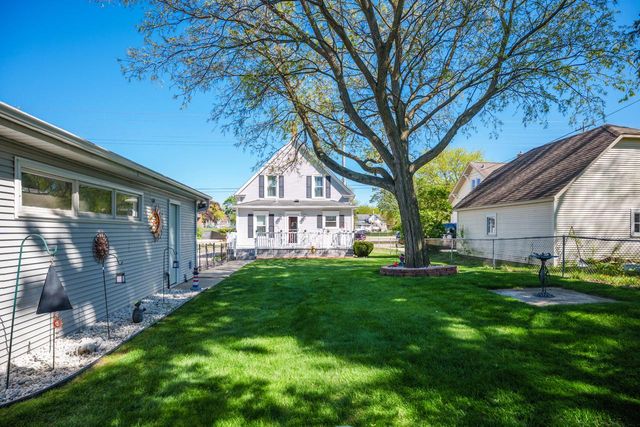 233 Kendall STREET, Burlington, WI 53105