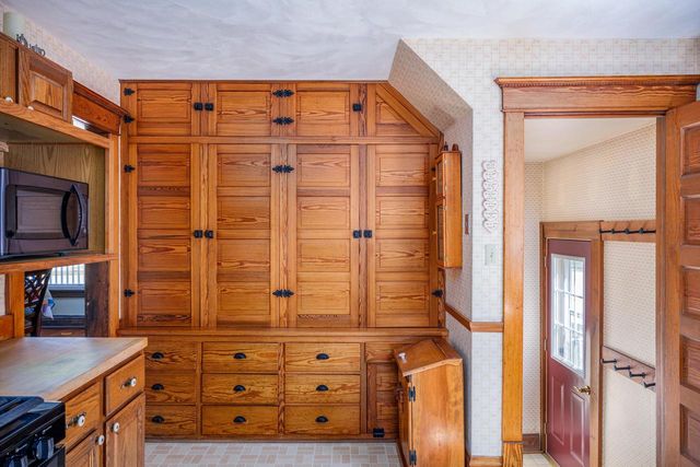 233 Kendall STREET, Burlington, WI 53105