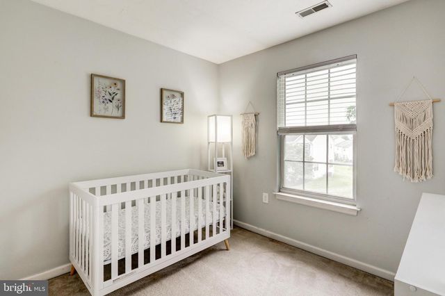 216 KNOLLWOOD RD, Millersville, PA 17551